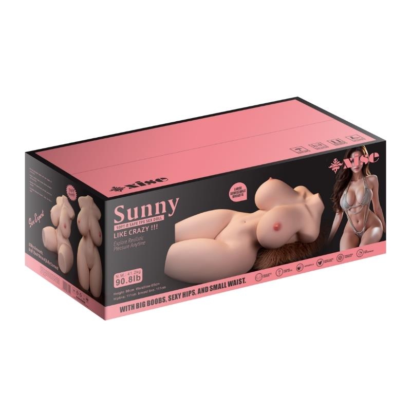 Sunny Masturbador Realista